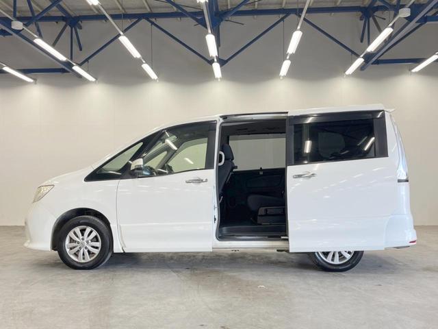 セレナ ハイウェイスター 4WD 両側電動ドア SDナビ バックカメラ ドラレコ スマートキー HIDヘッド クルコン オートライト オートエアコン 純正15インチアルミ Bluetooth CD DVD再生 フルセグ(24枚目)