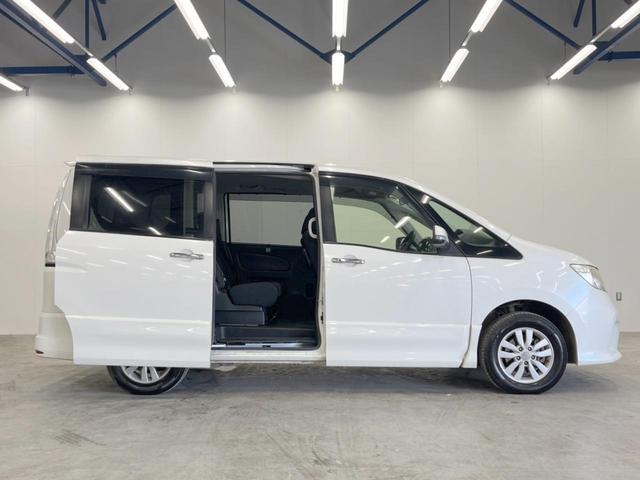 セレナ ハイウェイスター 4WD 両側電動ドア SDナビ バックカメラ ドラレコ スマートキー HIDヘッド クルコン オートライト オートエアコン 純正15インチアルミ Bluetooth CD DVD再生 フルセグ(26枚目)