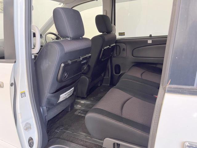 セレナ ハイウェイスター 4WD 両側電動ドア SDナビ バックカメラ ドラレコ スマートキー HIDヘッド クルコン オートライト オートエアコン 純正15インチアルミ Bluetooth CD DVD再生 フルセグ(35枚目)