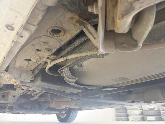 セレナ ハイウェイスター 4WD 両側電動ドア SDナビ バックカメラ ドラレコ スマートキー HIDヘッド クルコン オートライト オートエアコン 純正15インチアルミ Bluetooth CD DVD再生 フルセグ(63枚目)