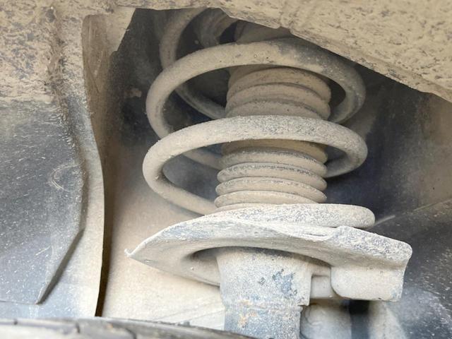 セレナ ハイウェイスター 4WD 両側電動ドア SDナビ バックカメラ ドラレコ スマートキー HIDヘッド クルコン オートライト オートエアコン 純正15インチアルミ Bluetooth CD DVD再生 フルセグ(65枚目)