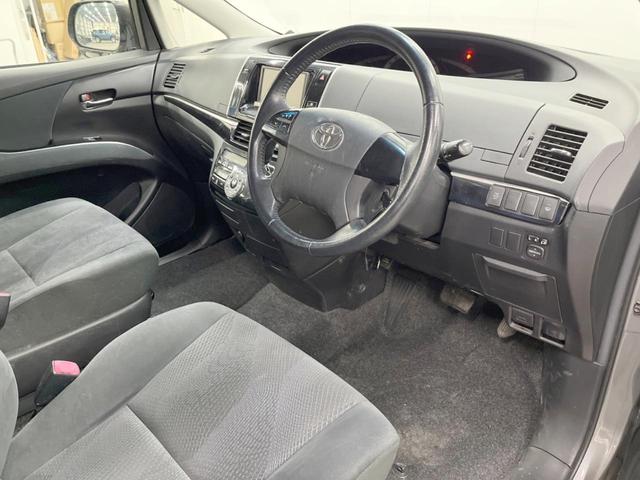 エスティマ アエラス 4WD 両側電動ドア SDナビ 後席モニター バックカメラ 寒冷地仕様 スマートキー HIDヘッド ETC クルコン デュアルエアコン リアエアコン Bluetooth CD DVD再生 フルセグ(31枚目)