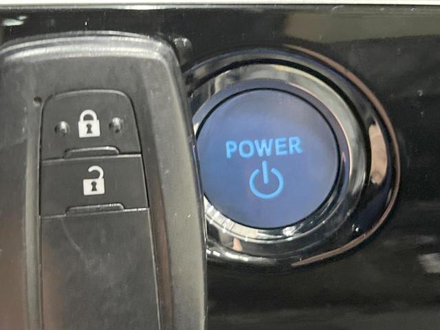 プリウス Ａツーリングセレクション　４ＷＤ　モデリスタエアロ　バックカメラ　寒冷地仕様　衝突被害軽減システム　レーダークルーズ　コーナーセンサー　スマートキー　ＬＥＤヘッド　ビルトインＥＴＣ　オートハイビーム　車線逸脱警報（5枚目）