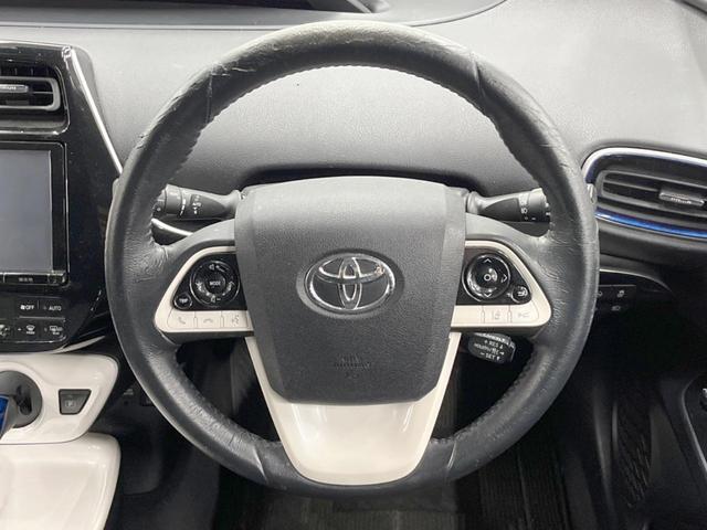 プリウス Ａツーリングセレクション　４ＷＤ　モデリスタエアロ　バックカメラ　寒冷地仕様　衝突被害軽減システム　レーダークルーズ　コーナーセンサー　スマートキー　ＬＥＤヘッド　ビルトインＥＴＣ　オートハイビーム　車線逸脱警報（12枚目）