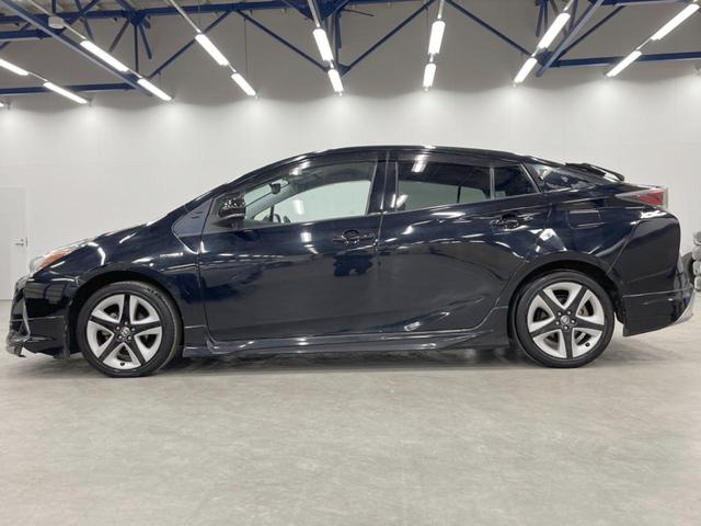 プリウス Ａツーリングセレクション　４ＷＤ　モデリスタエアロ　バックカメラ　寒冷地仕様　衝突被害軽減システム　レーダークルーズ　コーナーセンサー　スマートキー　ＬＥＤヘッド　ビルトインＥＴＣ　オートハイビーム　車線逸脱警報（23枚目）