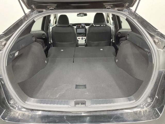 プリウス Ａツーリングセレクション　４ＷＤ　モデリスタエアロ　バックカメラ　寒冷地仕様　衝突被害軽減システム　レーダークルーズ　コーナーセンサー　スマートキー　ＬＥＤヘッド　ビルトインＥＴＣ　オートハイビーム　車線逸脱警報（35枚目）