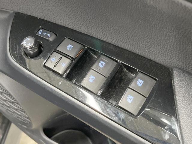 プリウス Ａツーリングセレクション　４ＷＤ　モデリスタエアロ　バックカメラ　寒冷地仕様　衝突被害軽減システム　レーダークルーズ　コーナーセンサー　スマートキー　ＬＥＤヘッド　ビルトインＥＴＣ　オートハイビーム　車線逸脱警報（38枚目）