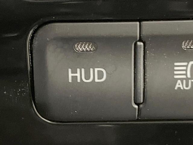 プリウス Ａツーリングセレクション　４ＷＤ　モデリスタエアロ　バックカメラ　寒冷地仕様　衝突被害軽減システム　レーダークルーズ　コーナーセンサー　スマートキー　ＬＥＤヘッド　ビルトインＥＴＣ　オートハイビーム　車線逸脱警報（41枚目）