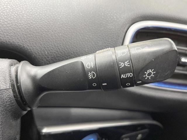 プリウス Ａツーリングセレクション　４ＷＤ　モデリスタエアロ　バックカメラ　寒冷地仕様　衝突被害軽減システム　レーダークルーズ　コーナーセンサー　スマートキー　ＬＥＤヘッド　ビルトインＥＴＣ　オートハイビーム　車線逸脱警報（47枚目）