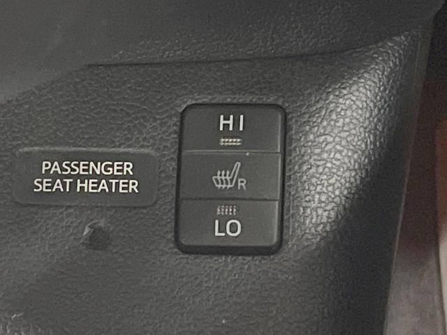 プリウス Ａツーリングセレクション　４ＷＤ　モデリスタエアロ　バックカメラ　寒冷地仕様　衝突被害軽減システム　レーダークルーズ　コーナーセンサー　スマートキー　ＬＥＤヘッド　ビルトインＥＴＣ　オートハイビーム　車線逸脱警報（49枚目）