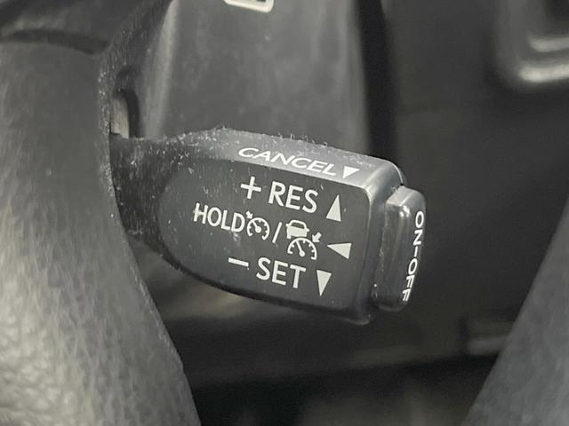 ランドクルーザープラド ＴＸ　４ＷＤ　７人乗り　バックカメラ　寒冷地仕様　ドラレコ　スマートキー　ＬＥＤヘッド　ビルトインＥＴＣ　クルコン　純正１７インチアルミ　オートハイビーム　オートライト　デュアルエアコン（7枚目）