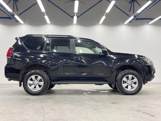 ランドクルーザープラド ＴＸ　４ＷＤ　７人乗り　バックカメラ　寒冷地仕様　ドラレコ　スマートキー　ＬＥＤヘッド　ビルトインＥＴＣ　クルコン　純正１７インチアルミ　オートハイビーム　オートライト　デュアルエアコン（24枚目）