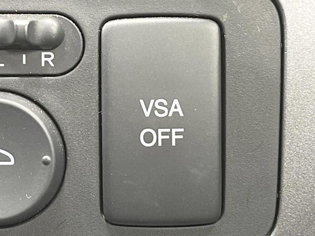 CR-V ZXi 4WD ガラスルーフ バックカメラ 寒冷地仕様 衝突被害軽減システム レザーシート コーナーセンサー スマートキー LEDヘッド ETC オートライト デュアルエアコン CD DVD再生 フルセグ(45枚目)