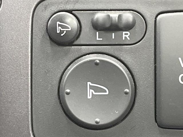 CR-V ZXi 4WD ガラスルーフ バックカメラ 寒冷地仕様 衝突被害軽減システム レザーシート コーナーセンサー スマートキー LEDヘッド ETC オートライト デュアルエアコン CD DVD再生 フルセグ(46枚目)