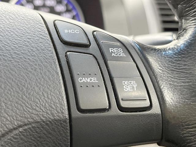 CR-V ZXi 4WD ガラスルーフ バックカメラ 寒冷地仕様 衝突被害軽減システム レザーシート コーナーセンサー スマートキー LEDヘッド ETC オートライト デュアルエアコン CD DVD再生 フルセグ(51枚目)
