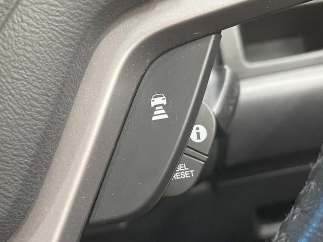 CR-V ZXi 4WD ガラスルーフ バックカメラ 寒冷地仕様 衝突被害軽減システム レザーシート コーナーセンサー スマートキー LEDヘッド ETC オートライト デュアルエアコン CD DVD再生 フルセグ(53枚目)