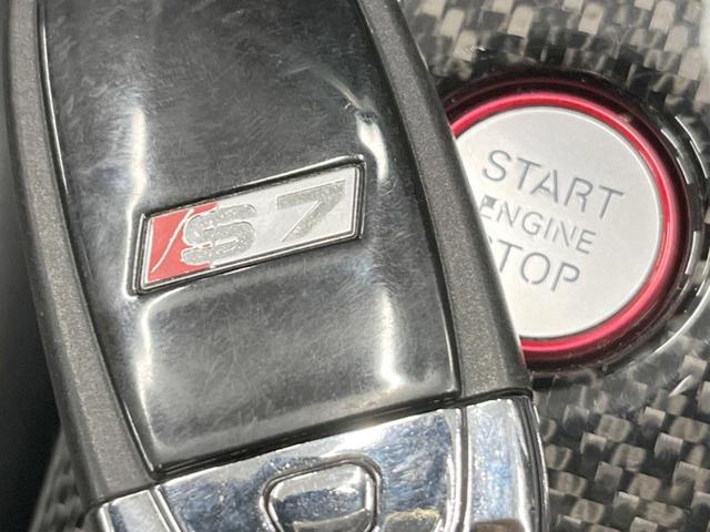 Ｓ７スポーツバック ベースグレード　４ＷＤ　サンルーフ　純正ナビ　バックモニター　スマートキー　ＬＥＤヘッドライト　クルーズコントロール　パワーシート（6枚目）