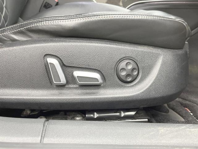 Ｓ７スポーツバック ベースグレード　４ＷＤ　サンルーフ　純正ナビ　バックモニター　スマートキー　ＬＥＤヘッドライト　クルーズコントロール　パワーシート（8枚目）
