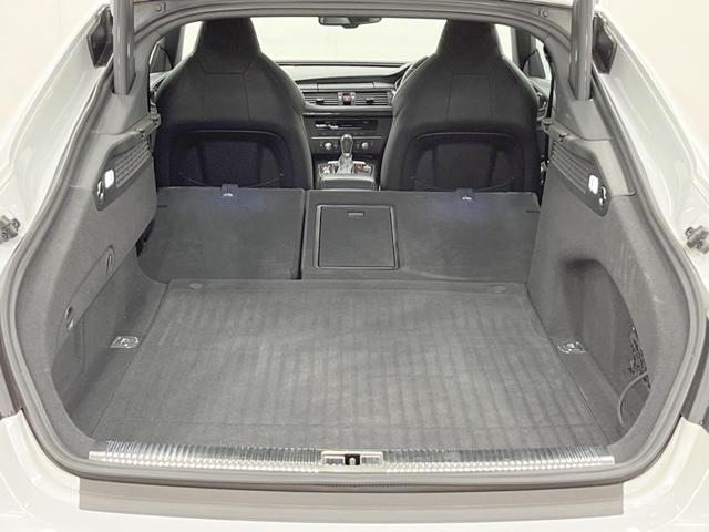 Ｓ７スポーツバック ベースグレード　４ＷＤ　サンルーフ　純正ナビ　バックモニター　スマートキー　ＬＥＤヘッドライト　クルーズコントロール　パワーシート（11枚目）