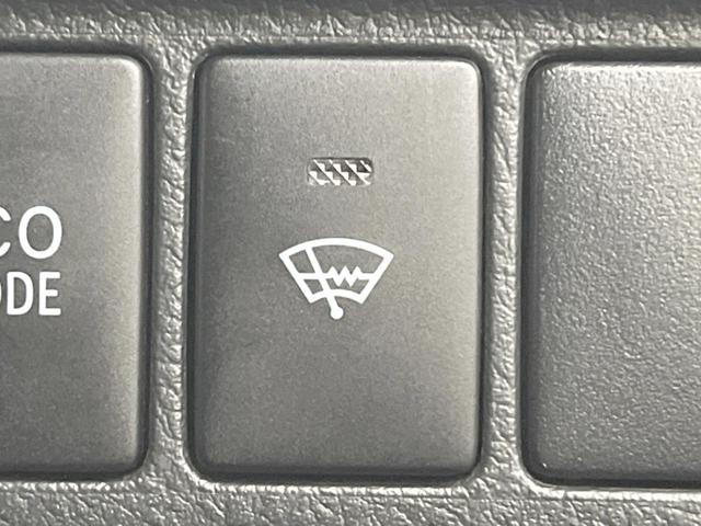 ヴェルファイア 2.4Z 4WD 両側電動ドア SDナビ 後席モニター バックカメラ レザーシート スマートキー HIDヘッド ETC 純正18インチアルミ オートエアコン Bluetooth CD DVD再生(8枚目)