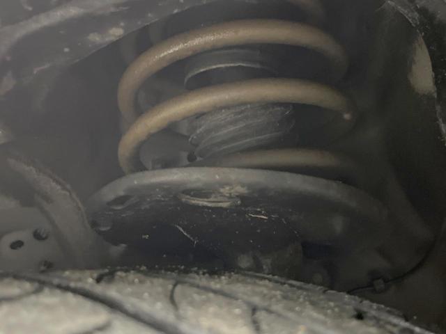 ヴェルファイア 2.4Z 4WD 両側電動ドア SDナビ 後席モニター バックカメラ レザーシート スマートキー HIDヘッド ETC 純正18インチアルミ オートエアコン Bluetooth CD DVD再生(70枚目)