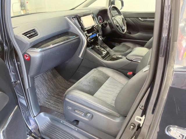 アルファード 2.5S Cパッケージ 4WD 両側電動ドア 後席モニター バックカメラ 寒冷地仕様 電動リアゲート ハーフレザーシート コーナーセンサー スマートキー LEDヘッド ビルトインETC クルコン オートライト(33枚目)