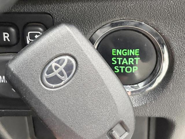 レジアスエースバン スーパーＧＬ　ダークプライム　４ＷＤ　ディーゼル（軽油）　バックカメラ　ＬＥＤヘッド　オートライト　オートエアコン　Ｂｌｕｅｔｏｏｔｈ　ＣＤ　ＤＶＤ再生（6枚目）