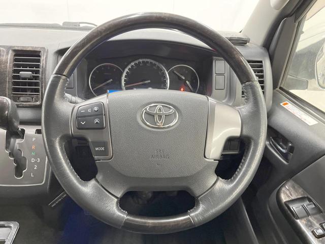 レジアスエースバン スーパーＧＬ　ダークプライム　４ＷＤ　ディーゼル（軽油）　バックカメラ　ＬＥＤヘッド　オートライト　オートエアコン　Ｂｌｕｅｔｏｏｔｈ　ＣＤ　ＤＶＤ再生（12枚目）