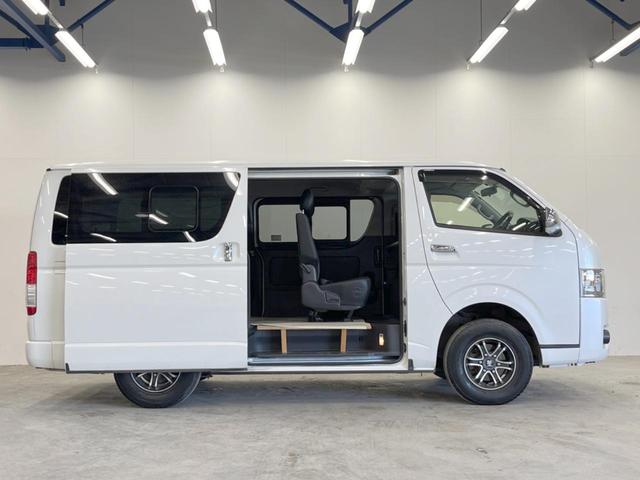 レジアスエースバン スーパーＧＬ　ダークプライム　４ＷＤ　ディーゼル（軽油）　バックカメラ　ＬＥＤヘッド　オートライト　オートエアコン　Ｂｌｕｅｔｏｏｔｈ　ＣＤ　ＤＶＤ再生（26枚目）