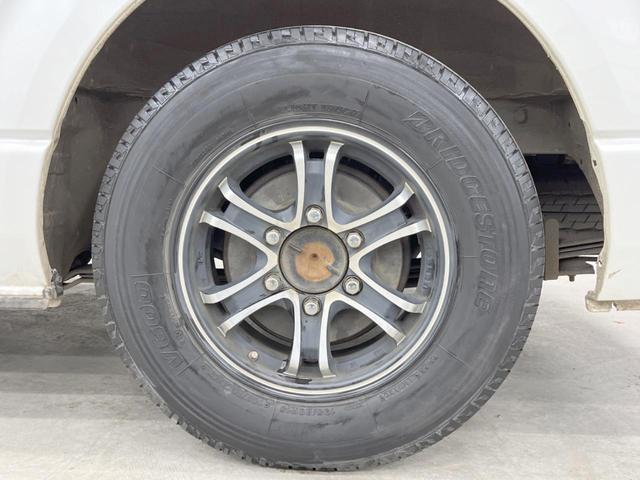 レジアスエースバン スーパーＧＬ　ダークプライム　４ＷＤ　ディーゼル（軽油）　バックカメラ　ＬＥＤヘッド　オートライト　オートエアコン　Ｂｌｕｅｔｏｏｔｈ　ＣＤ　ＤＶＤ再生（28枚目）