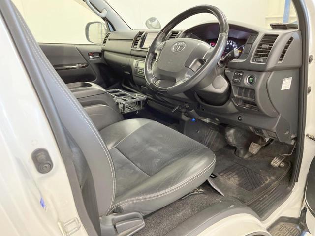 レジアスエースバン スーパーＧＬ　ダークプライム　４ＷＤ　ディーゼル（軽油）　バックカメラ　ＬＥＤヘッド　オートライト　オートエアコン　Ｂｌｕｅｔｏｏｔｈ　ＣＤ　ＤＶＤ再生（32枚目）