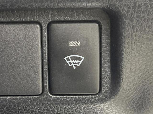 ハリアー エレガンス　４ＷＤ　純正ＳＤナビ　バックカメラ　寒冷地仕様　ハーフレザーシート　パワーシート　ドラレコ　コーナーセンサー　ＬＥＤヘッド　オートライト　デュアルエアコン　Ｂｌｕｅｔｏｏｔｈ　ＣＤ　ＤＶＤ再生（6枚目）