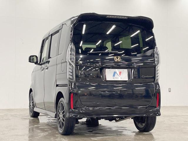 Ｎ－ＢＯＸカスタム Ｌターボ　スタイル＋ブラック　４ＷＤ　両側電動ドア　純正ＳＤナビ　バックカメラ　衝突被害軽減システム　ハーフレザーシート　スマートキー　ＬＥＤヘッド　ビルトインＥＴＣ　クルコン　オートハイビーム　オートエアコン（18枚目）