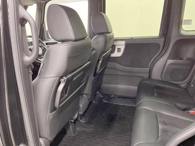 Ｎ－ＢＯＸカスタム Ｌターボ　スタイル＋ブラック　４ＷＤ　両側電動ドア　純正ＳＤナビ　バックカメラ　衝突被害軽減システム　ハーフレザーシート　スマートキー　ＬＥＤヘッド　ビルトインＥＴＣ　クルコン　オートハイビーム　オートエアコン（32枚目）