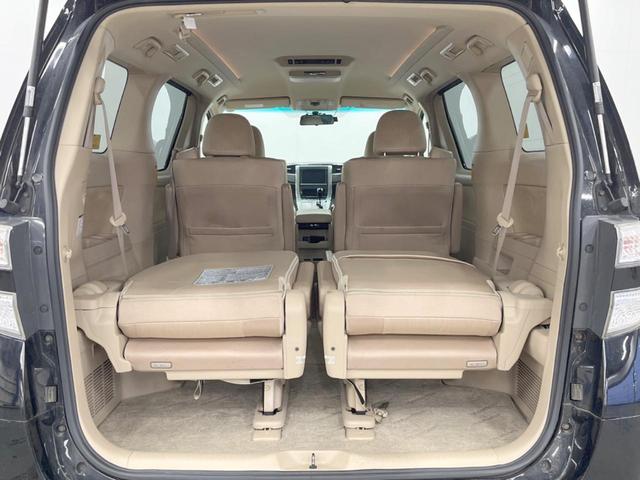 ヴェルファイアハイブリッド Ｘ　４ＷＤ　ＳＤナビ　バックカメラ　レザーシート　スマートキー　ＨＩＤヘッド　クルコン　デュアルエアコン　ＣＤ　ＤＶＤ再生（11枚目）