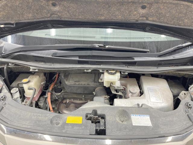 ヴェルファイアハイブリッド Ｘ　４ＷＤ　ＳＤナビ　バックカメラ　レザーシート　スマートキー　ＨＩＤヘッド　クルコン　デュアルエアコン　ＣＤ　ＤＶＤ再生（19枚目）