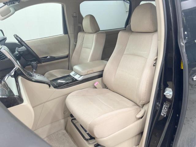 ヴェルファイアハイブリッド Ｘ　４ＷＤ　ＳＤナビ　バックカメラ　レザーシート　スマートキー　ＨＩＤヘッド　クルコン　デュアルエアコン　ＣＤ　ＤＶＤ再生（34枚目）