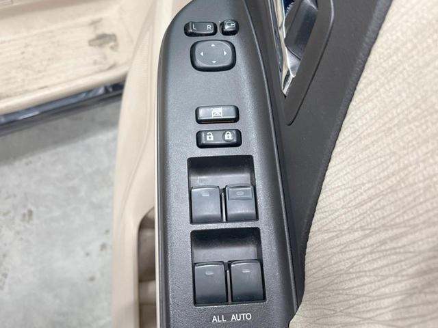 ヴェルファイアハイブリッド Ｘ　４ＷＤ　ＳＤナビ　バックカメラ　レザーシート　スマートキー　ＨＩＤヘッド　クルコン　デュアルエアコン　ＣＤ　ＤＶＤ再生（43枚目）