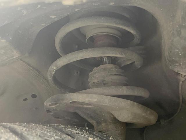 ヴェルファイアハイブリッド Ｘ　４ＷＤ　ＳＤナビ　バックカメラ　レザーシート　スマートキー　ＨＩＤヘッド　クルコン　デュアルエアコン　ＣＤ　ＤＶＤ再生（70枚目）