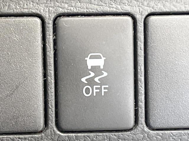 ハリアー エレガンス　４ＷＤ　サンルーフ　モデリスタエアロ　ＳＤナビ　バックカメラ　寒冷地仕様　衝突被害軽減システム　パワーシート　ドラレコ　ＬＥＤヘッド　ビルトインＥＴＣ　純正１７インチアルミ（8枚目）