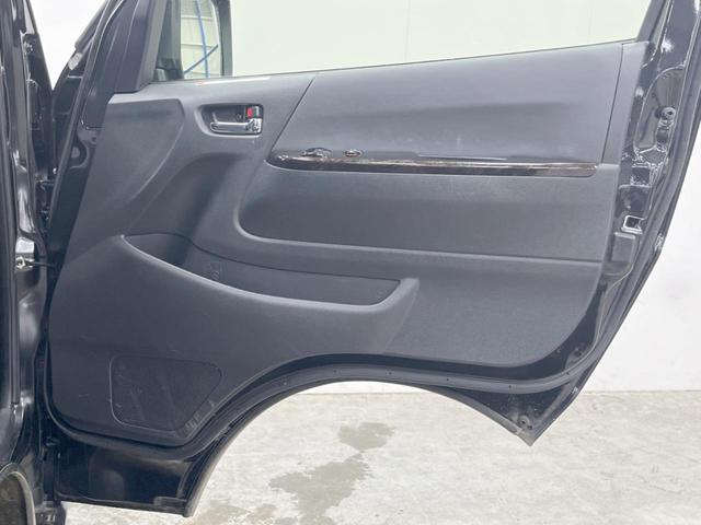 ハイエースバン スーパーＧＬ　ダークプライムＩＩ　４ＷＤ　ディーゼル（軽油）　両側電動ドア　純正ＳＤナビ　全周囲カメラ　衝突被害軽減システム　ハーフレザーシート　ドラレコ　スマートキー　ＬＥＤヘッド　オートハイビーム　オートエアコン（39枚目）