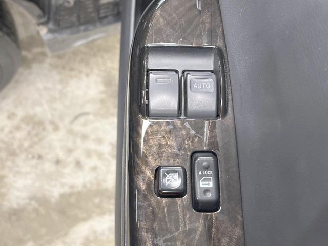 ハイエースバン スーパーＧＬ　ダークプライムＩＩ　４ＷＤ　ディーゼル（軽油）　両側電動ドア　純正ＳＤナビ　全周囲カメラ　衝突被害軽減システム　ハーフレザーシート　ドラレコ　スマートキー　ＬＥＤヘッド　オートハイビーム　オートエアコン（40枚目）