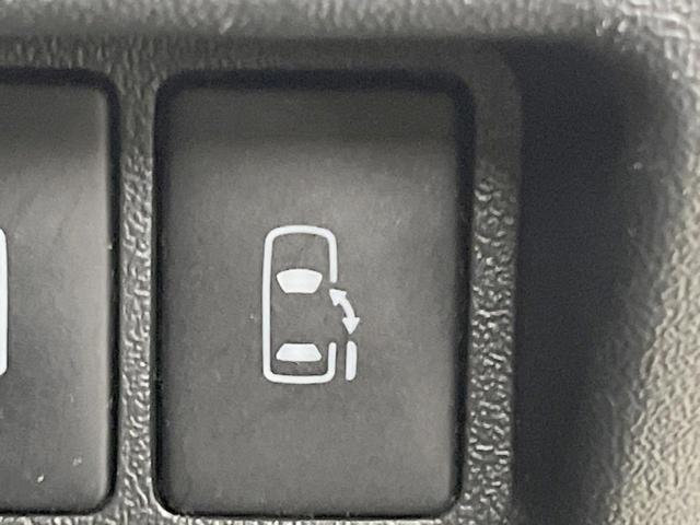 ハイエースバン スーパーＧＬ　ダークプライムＩＩ　４ＷＤ　ディーゼル（軽油）　両側電動ドア　純正ＳＤナビ　全周囲カメラ　衝突被害軽減システム　ハーフレザーシート　ドラレコ　スマートキー　ＬＥＤヘッド　オートハイビーム　オートエアコン（42枚目）