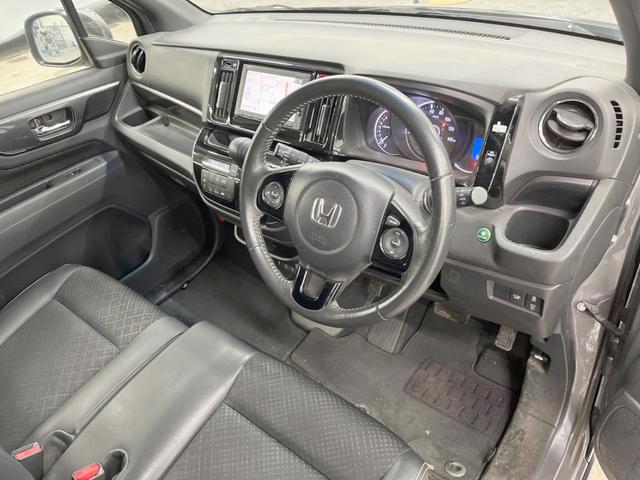 Ｎ－ＷＧＮカスタム Ｇ　ＳＳパッケージ　４ＷＤ　純正ＳＤナビ　バックカメラ　ハーフレザーシート　ドラレコ　スマートキー　ＨＩＤヘッド　ビルトインＥＴＣ　クルコン　純正１４インチアルミ　オートエアコン　Ｂｌｕｅｔｏｏｔｈ　ＣＤ　ＤＶＤ再生（29枚目）