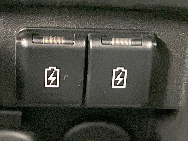 スペーシアカスタム ハイブリッドＸＳ　４ＷＤ　両側電動ドア　全周囲カメラ　衝突被害軽減システム　レーダークルーズ　ドラレコ　コーナーセンサー　ＬＥＤヘッド　純正１５インチアルミ　オートハイビーム　車線逸脱警報　オートライト（53枚目）