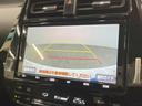 プリウス Ｓツーリングセレクション　４ＷＤ　バックカメラ　レザーシート　スマートキー　ＬＥＤヘッド　ビルトインＥＴＣ　オートハイビーム　オートライト　オートエアコン　純正１７インチアルミ　Ｂｌｕｅｔｏｏｔｈ　ＣＤ　ＤＶＤ再生　フルセグ（4枚目）