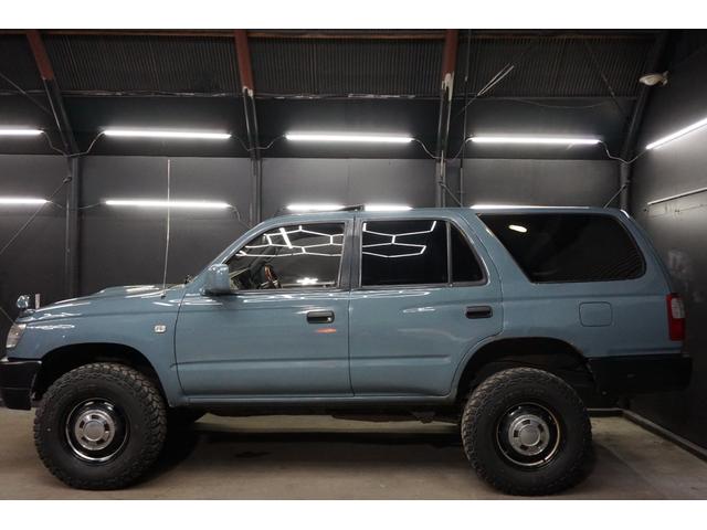 ハイラックスサーフ ＳＳＲ－Ｘリミテッド　ワイド　全塗装車／アンヴィルグレー／ナロー加工／リフトアップ／マッドタイヤ／外アルミ／外ステアリング／サンルーフ／外ナビ／Ｂｌｕｅｔｏｏｔｈ接続／１ＫＺエンジン（16枚目）