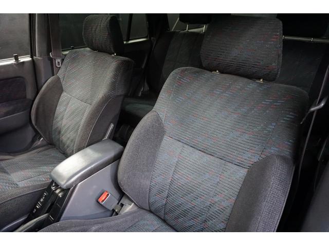 ハイラックスサーフ ＳＳＲ－Ｘリミテッド　ワイド　全塗装車／アンヴィルグレー／ナロー加工／リフトアップ／マッドタイヤ／外アルミ／外ステアリング／サンルーフ／外ナビ／Ｂｌｕｅｔｏｏｔｈ接続／１ＫＺエンジン（27枚目）