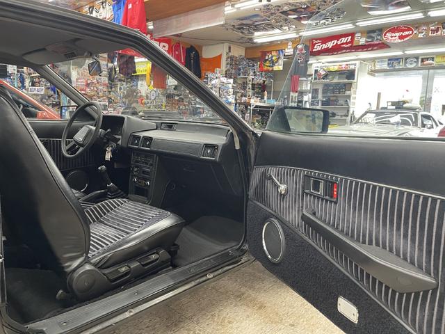 １９８２　プレミアム　クーペ　２．６　５ＭＴ　（Ｂｌａｃｋ　Ｃｈａｌｌｅｎｇｅｒ）Ｄ．Ｉ．Ｄデモカー　国内未登録(20枚目)