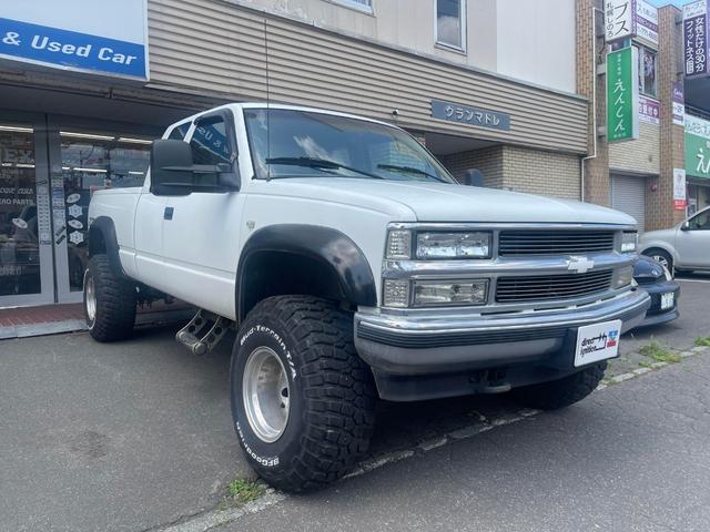 シボレーＫ－１５００ Ｚ７１　ＯＦＦ　ＲＯＡＤ　中古車並行車　１９９５　モデル　４ＷＤ　リフテッド（7枚目）